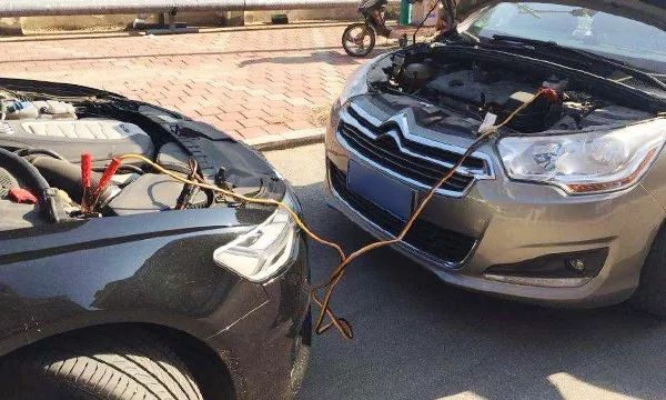 汽車電瓶的隱秘危機(jī)，虧電與損壞的那些事兒